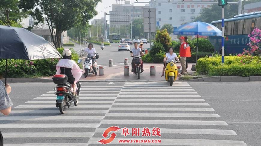 非机动车斑马线到底如何行走？阜阳交警明确了...