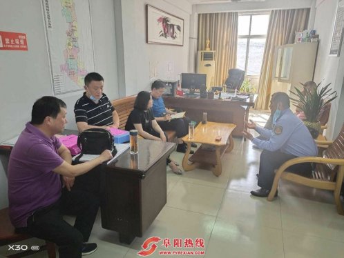 阜阳市市场监管局领导齐刚科长一行到界首市场监管局调研工作 对