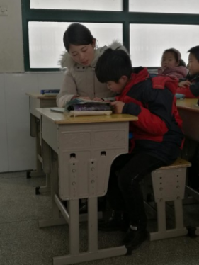 界首创新教师培训模式 激活教育资源