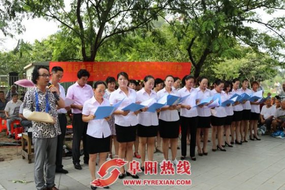 颍泉区胜利社区举办创建文明城市纳凉晚会