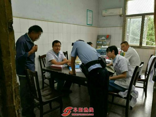儿子疑精神病复发 殴打老父亲