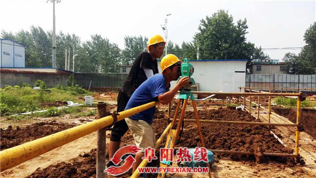 乐在异乡建城市  汗洒工地不言苦