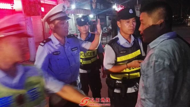 微信视频直播界首市“酒驾”查处集中行动月首次行动