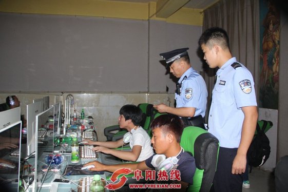 光武派出所加强暑期网吧监管