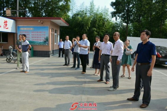 界首市“窗口单位”到市政务服务中心观摩创建工作