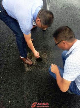 界首市：雨后道路巡视保畅通