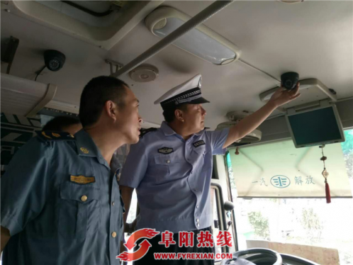 界首交警深入客运公司开展交通安全宣传