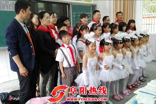 界首大黄镇：六一送大礼 儿童笑开颜