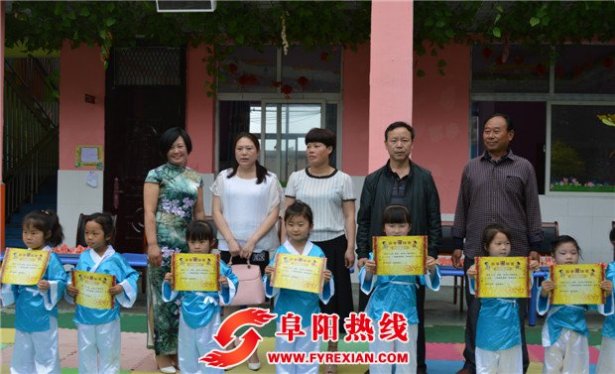 界首光武镇文化站举办经典诵读喜迎六一