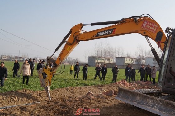 界首市舒庄镇依法拆除6处违法建筑