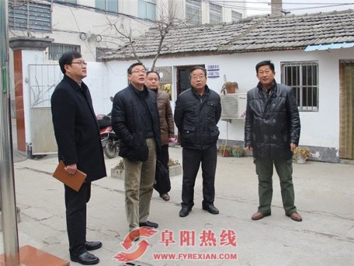 徐会东调研社区阵地建设和棚户区改造工作