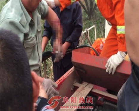 界首:农忙时节农机又伤人 农机手左手大臂被机器的绞轮吞没（图）