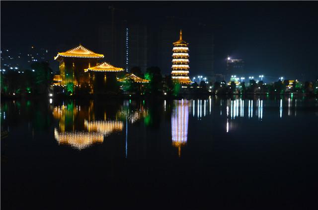 梦幻而冶艳 探秘颍上陶醉般的夜景