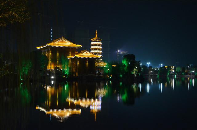 梦幻而冶艳 探秘颍上陶醉般的夜景